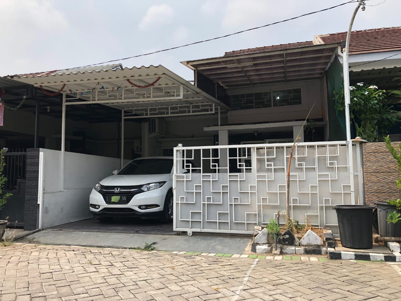 DIJUAL/DISEWAKAN RUMAH MINIMALIS DI PERUM GRIYA MENTENG ASRI GRESIK - Image 1