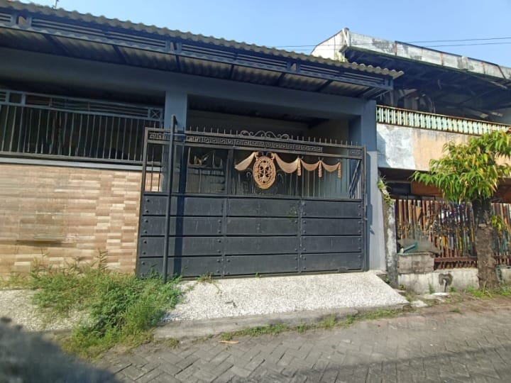Disewakan Rumah Area Ngagel Madya Surabaya Timur - Image 1