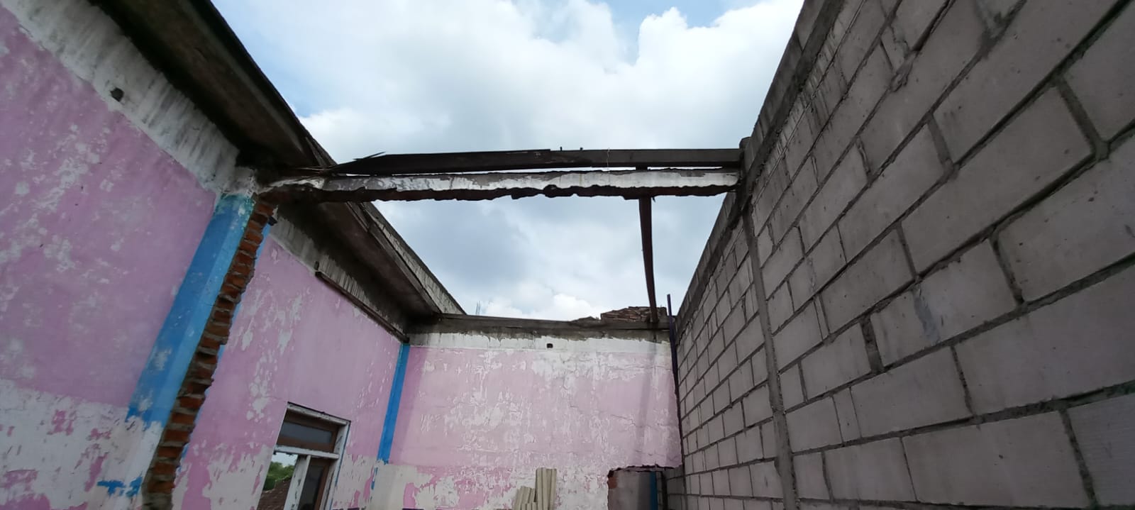 Dijual Banguanan Bekas Ruko Murah di Raya Taman Sidoarjo - Thumbnail 2