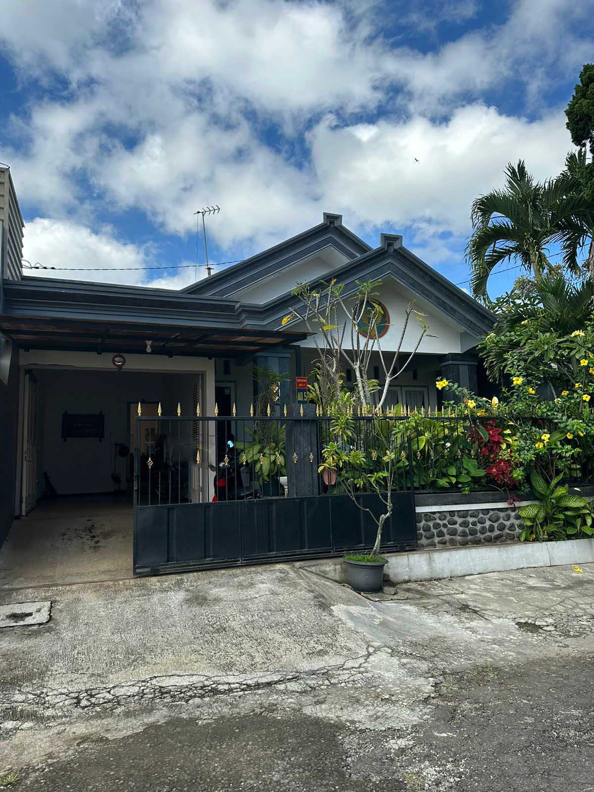 Dijual Rumah Murah di Jalan Kemayoran Malang - Image 1