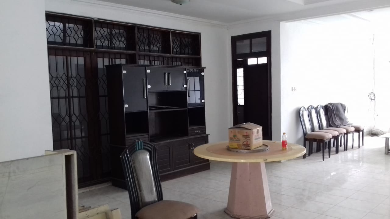 DISEWAKAN Rumah Darmo Harapan - Image 1