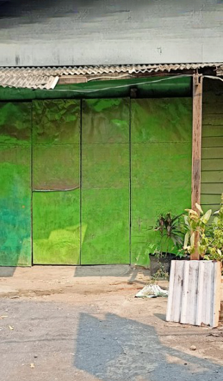 Dijual Bangunan Usaha/Toko Area Semolowaru - Image 1