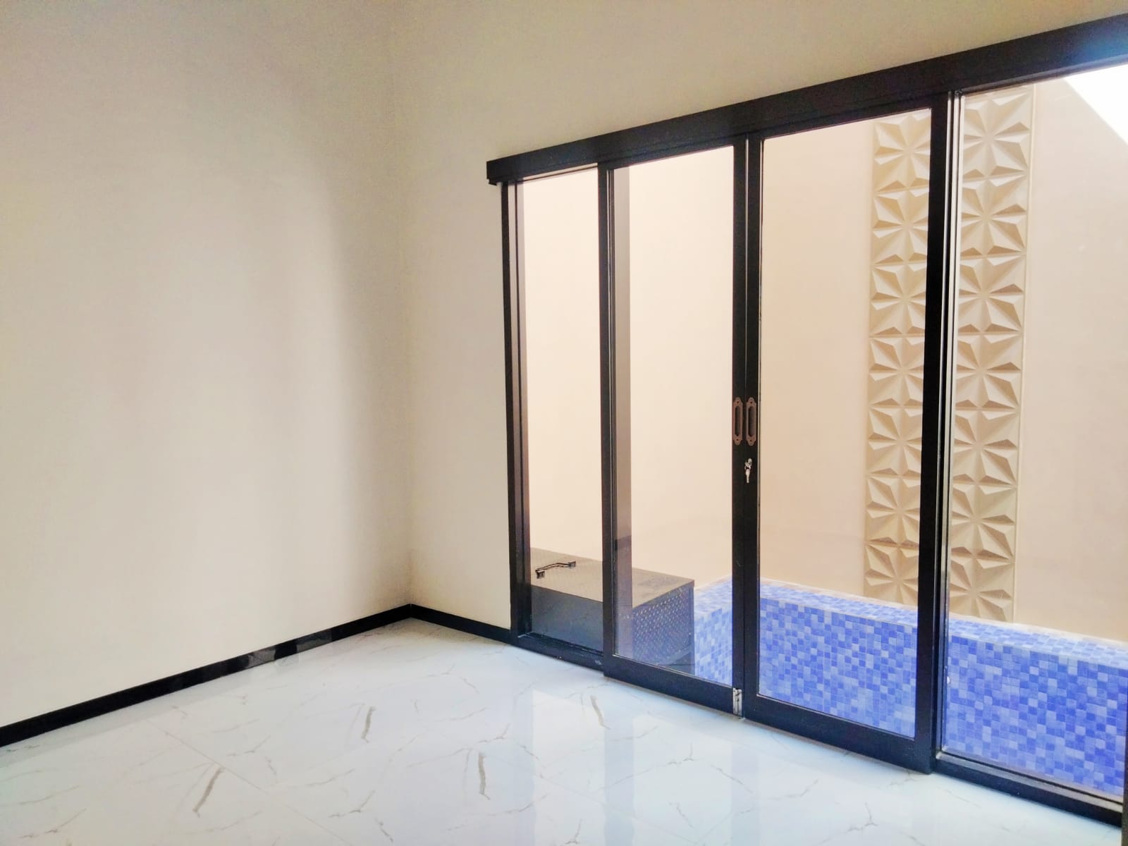 Dijual Vila Lokasi Strategis di Malang - Thumbnail 3