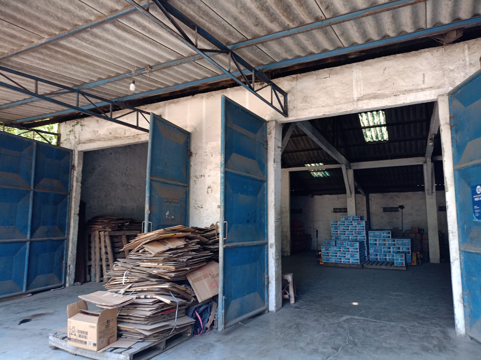 Dijual/Disewakan Gudang Hitung Tanah Lokasi Strategis di Sidoarjo - Image 1