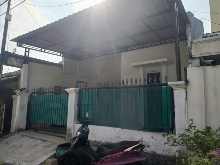DIJUAL RUMAH GUNUNGSARI INDAH SURABAYA BARAT - Image 1
