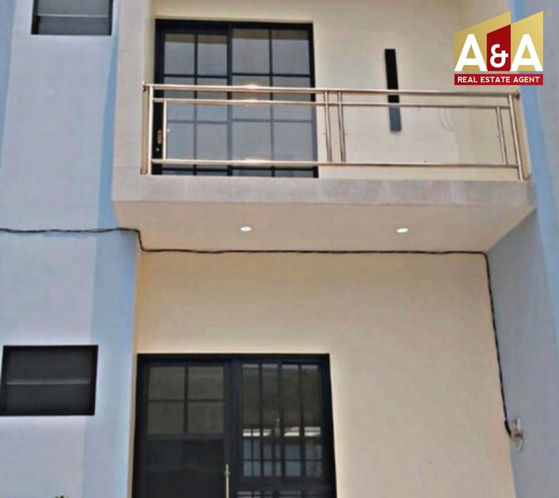 DIJUAL RUMAH WILAYAH SURABAYA UTARA - Image 1