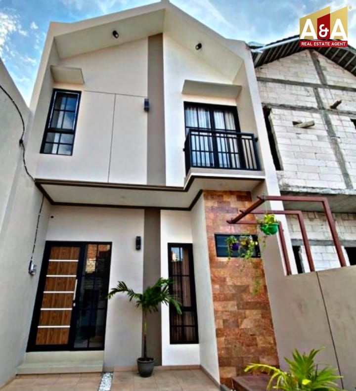 DIJUAL RUMAH WILAYAH SURABAYA UTARA   - Image 1