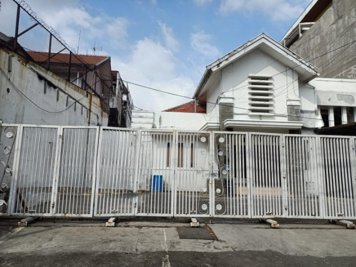 Disewakan Rumah Usaha Wilayah Rungkut Mejoyo Surabaya Timur - Image 1
