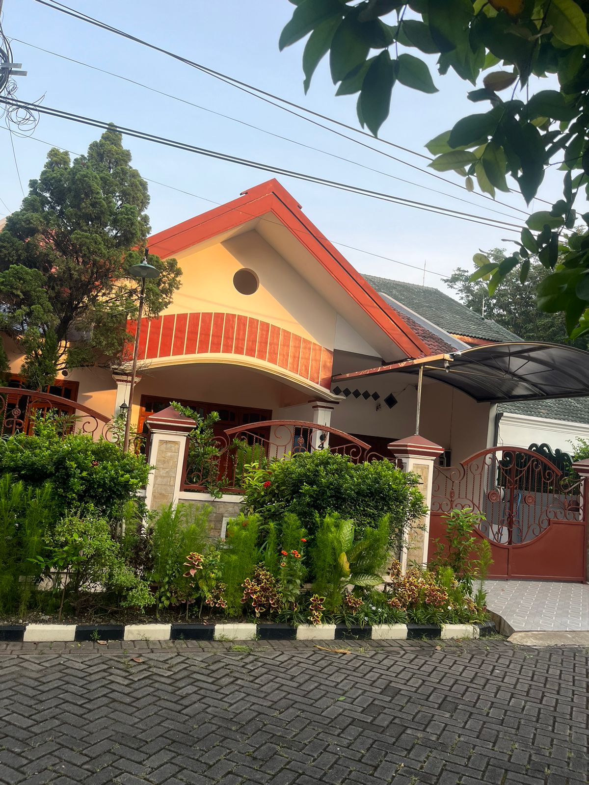 DIJUAL MURAH RUMAH SURABAYA SELATAN GAYUNGSARI BARAT - Image 1