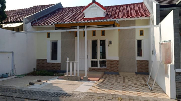 DIJUAL RUMAH SURABAYA BARAT BUKIT PALMA, CITRALAND - Image 1