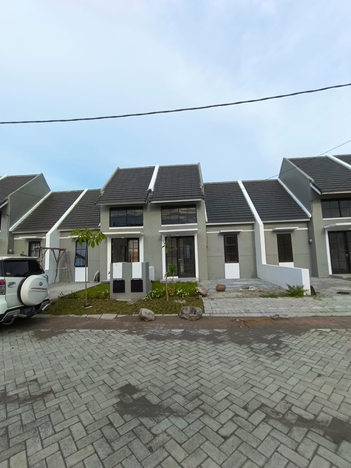 DISEWAKAN RUMAH BARU GRESS DI SIDOARJO, WONOAYU - Image 1