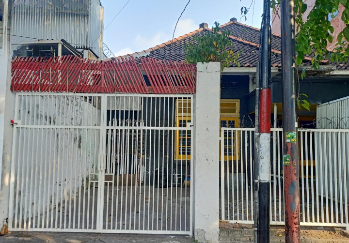 DISEWAKAN RUMAH USAHA NOL JALAN RAYA SURABAYA PUSAT - Image 1