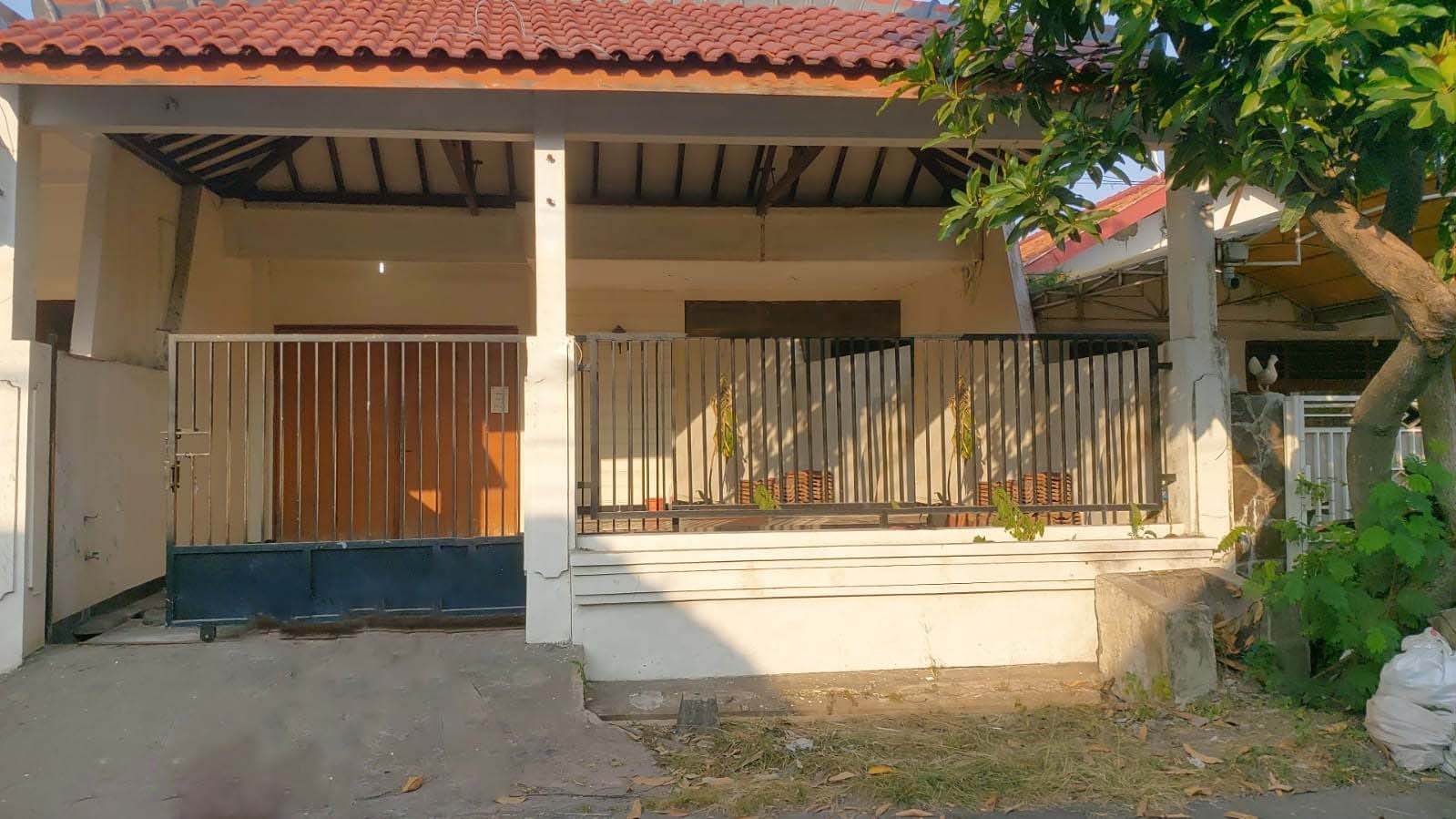 Disewakan Rumah Murah di Surabaya Timur - Image 1