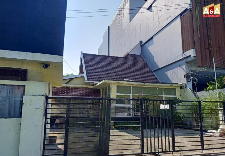 DIJUAL RUMAH WILAYAH SURABAYA PUSAT - Image 1