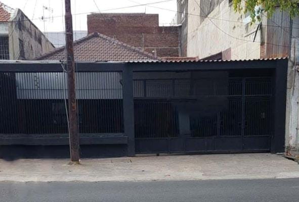 Dijual/Disewakan Rumah Murah di Surabaya Timutr - Image 1
