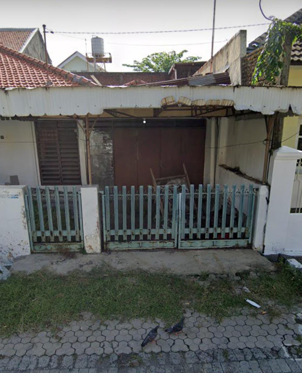 Dijual Rumah Hitung Tanah di Baratajaya Surabaya Timur - Image 1