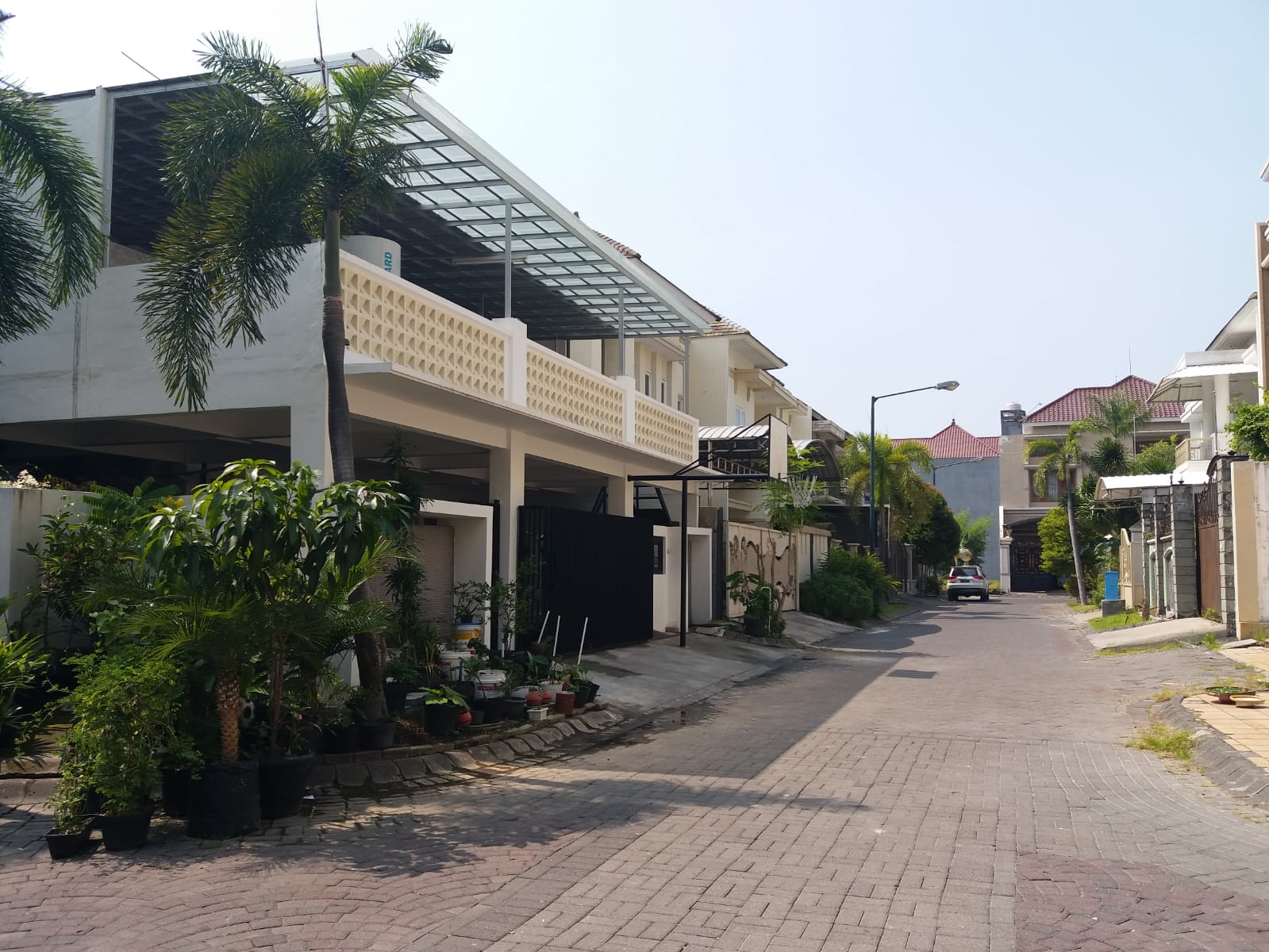 Dijual Rumah dan Kos-kosan di Central Park di Surabaya Timur - Thumbnail 2