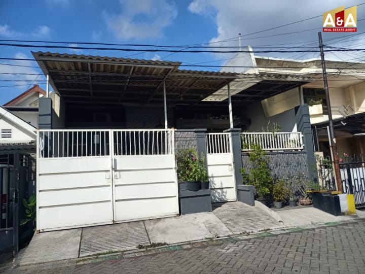 DIJUAL RUMAH WILAYAH SURABAYA TIMUR   - Image 1