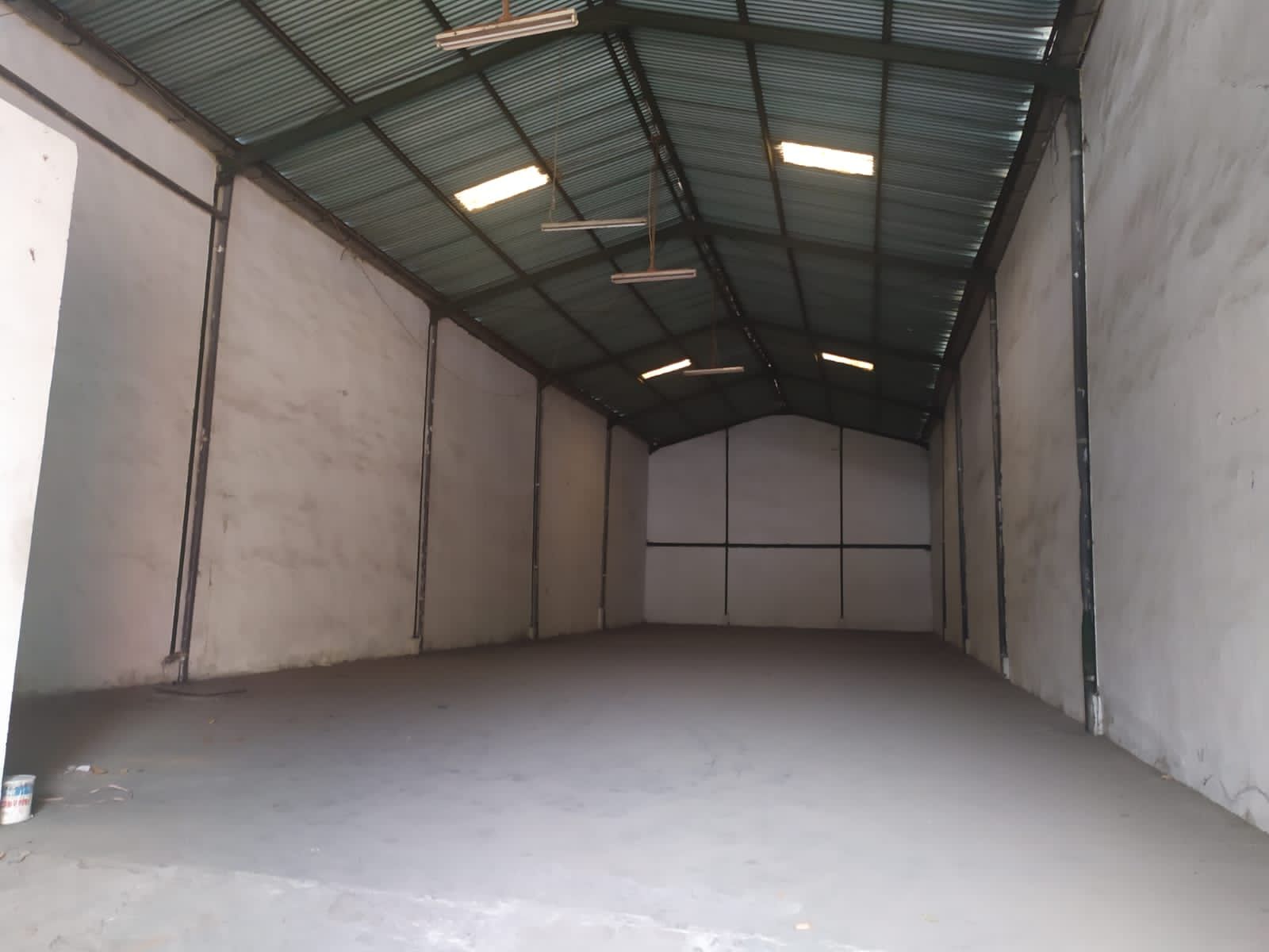 Disewakan Gudang Siap Huni di Margomulyo - Thumbnail 3