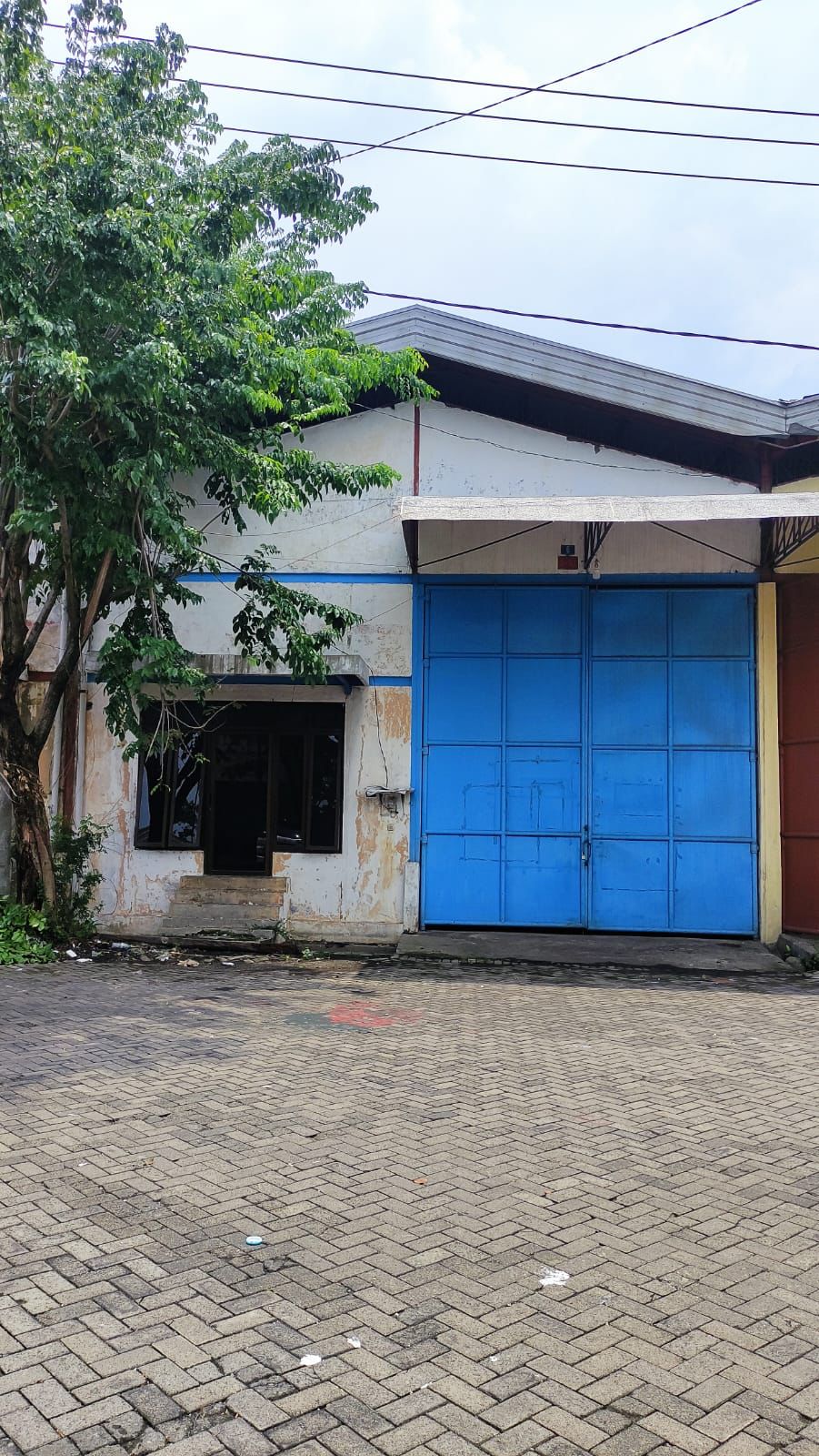 Disewakan Gudang Siap Huni di Margomulyo - Image 1