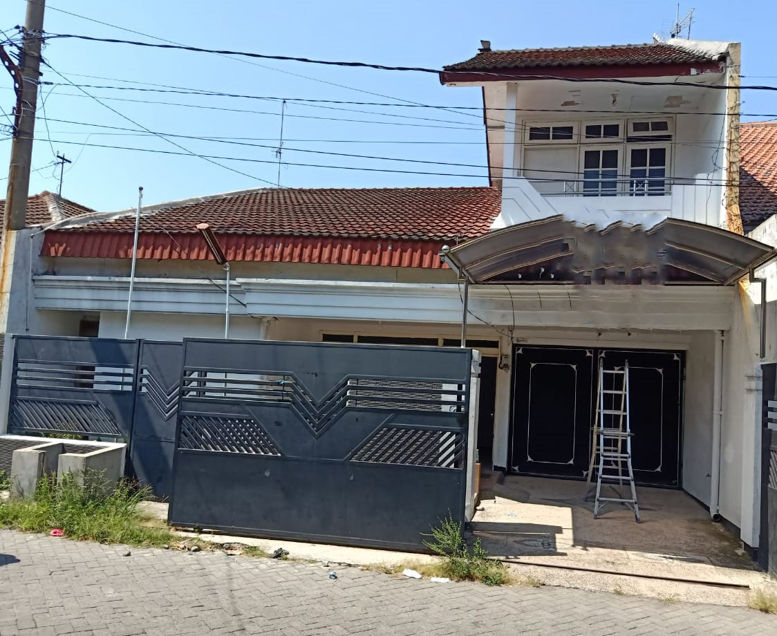Dijual Rumah di Lebak Indah Surabaya Utara - Image 1