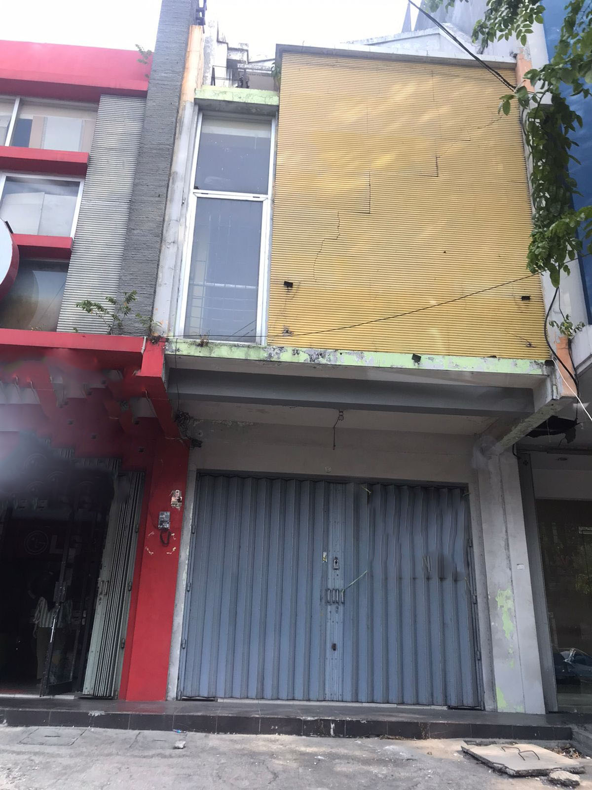 Disewakan Rumah Darmo Murah Di Surabaya Pusat - Image 1