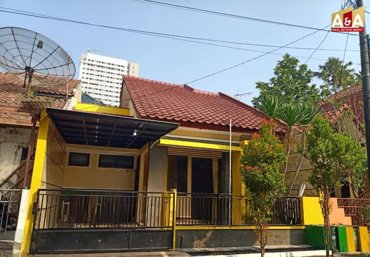 DISEWAKAN RUMAH WILAYAH SURABAYA BARAT - Image 1