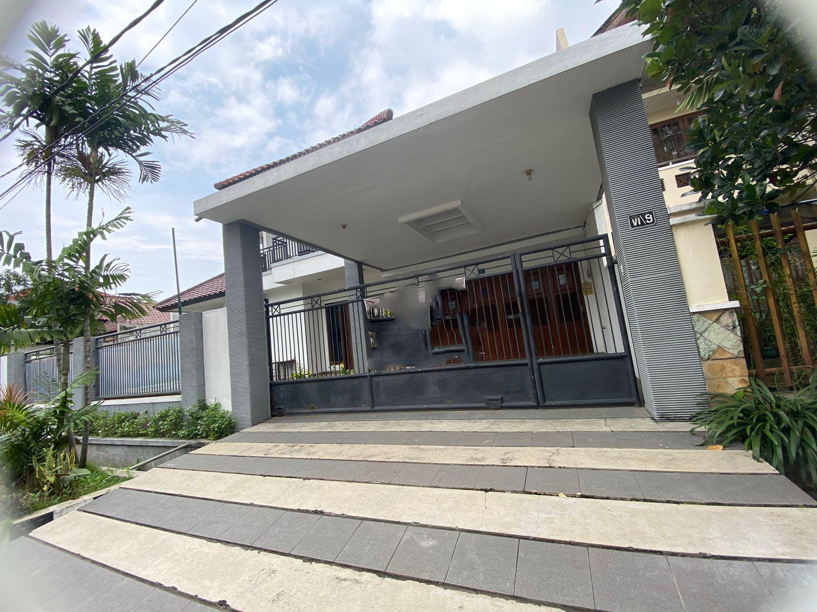 Disewa Rumah Siap Pakai Surabaya Barat - Image 1
