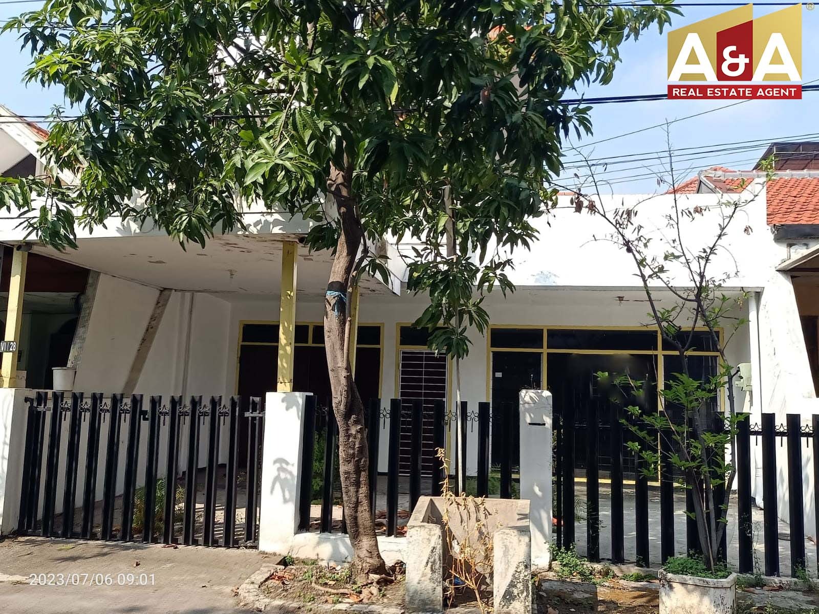 !! DISEWAKAN RUMAH SURABAYA TIMUR !! - Image 1