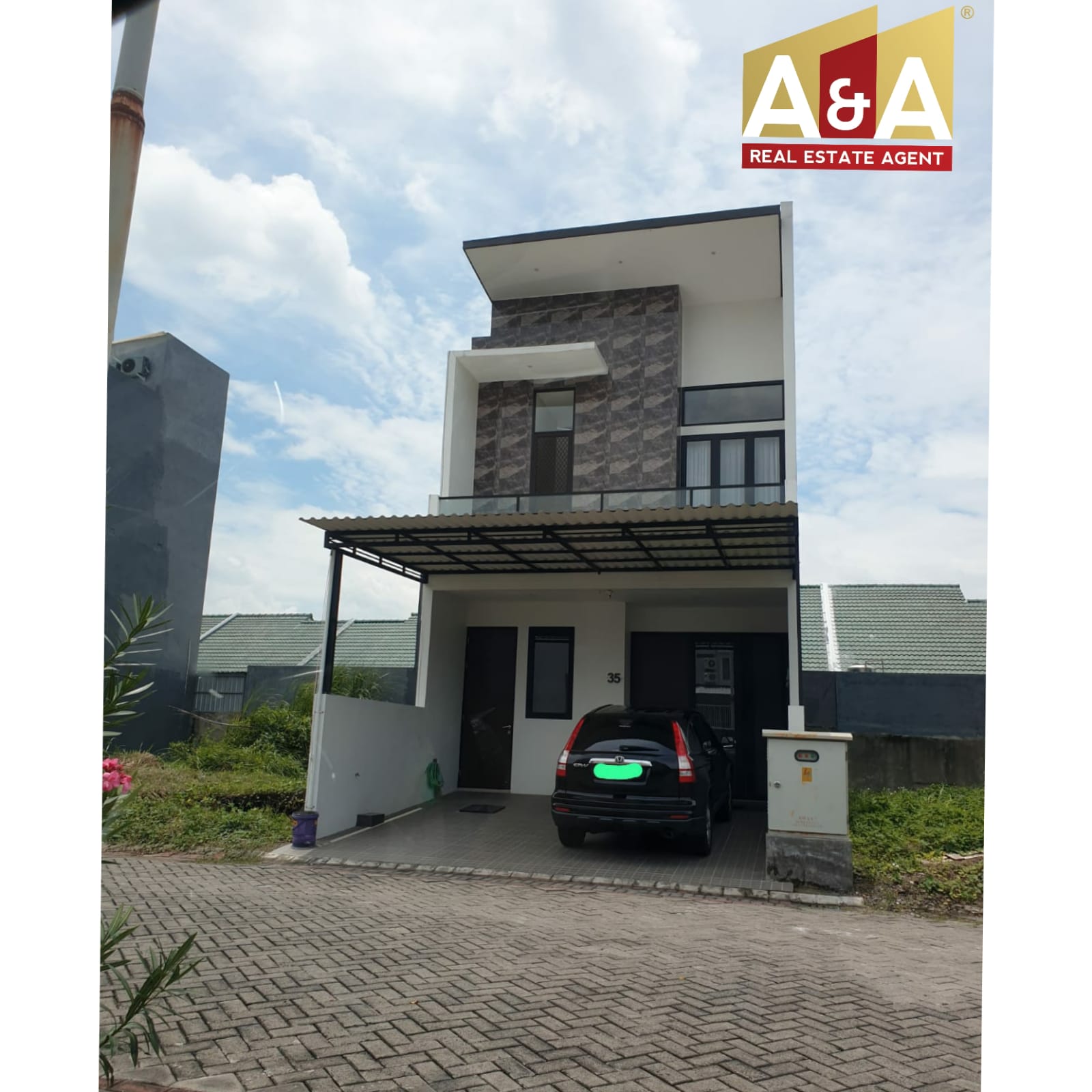 DIJUAL RUMAH 2 LANTAI DI SURABAYA TIMUR (G) - Image 1