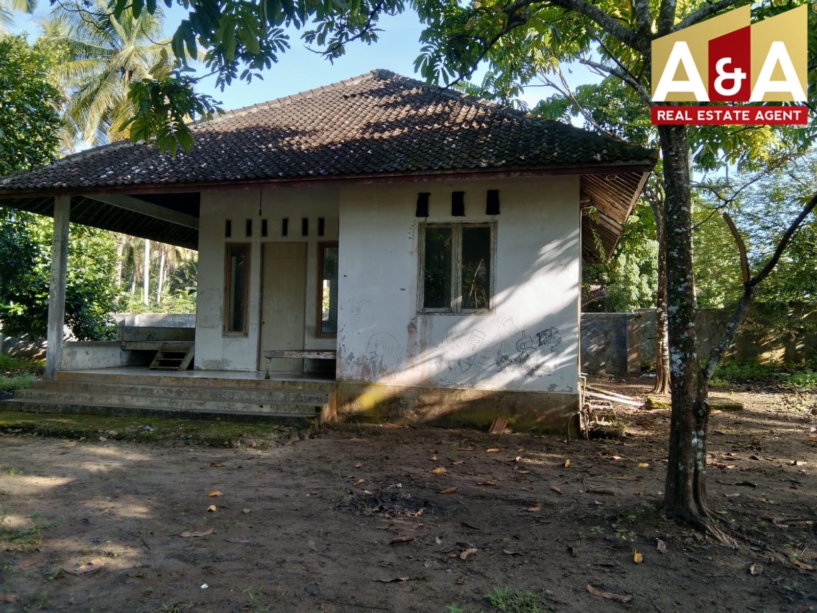 DIJUAL RUMAH HITUNG TANAH BANTEN - Image 1