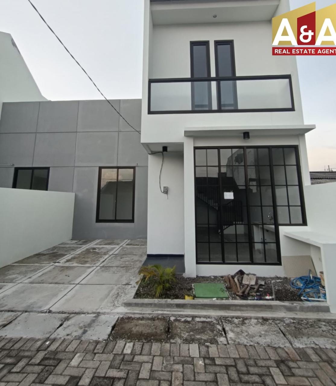 DIJUAL READY 2 UNIT RUMAH LOKASI SURABAYA BARAT - Image 1