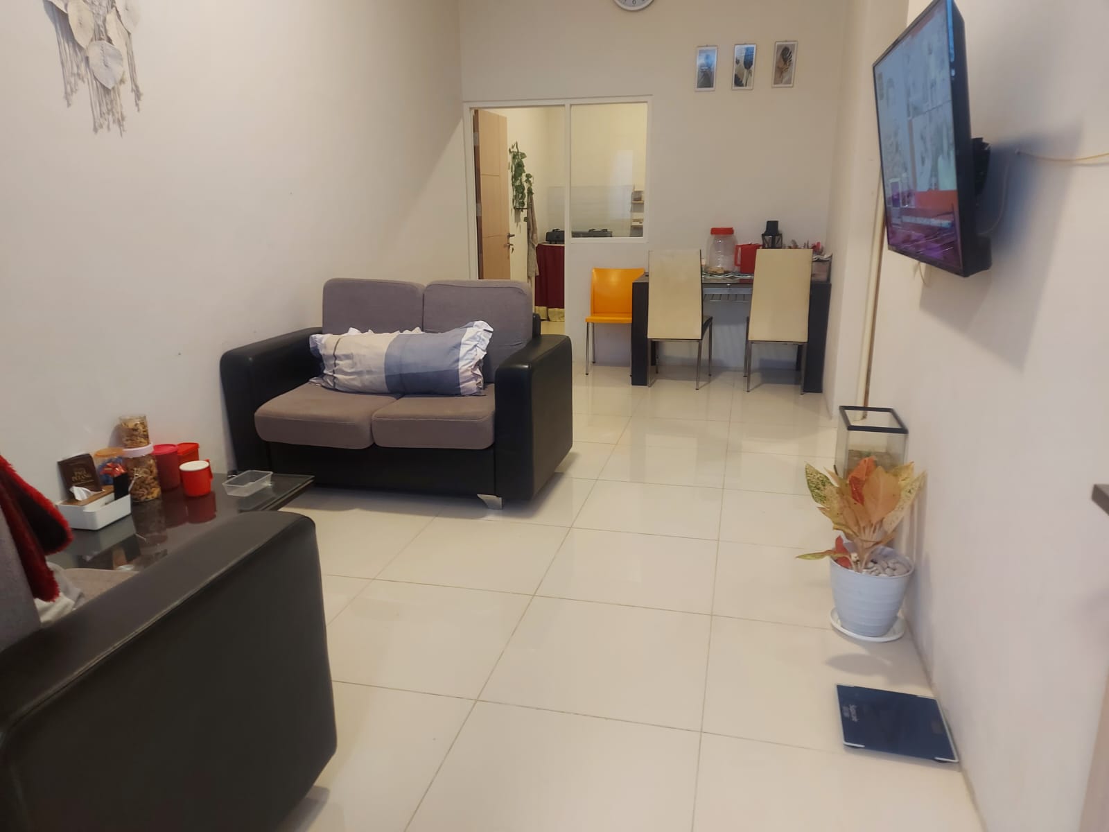 Dijual Rumah Bagus Graha Suryanata Surabaya Barat - Image 1