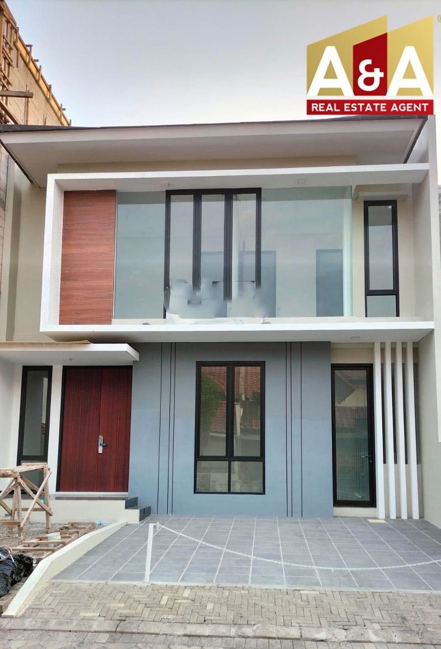 Dijual Rumah Bagus International Village Citraland Surabaya Barat - Image 1