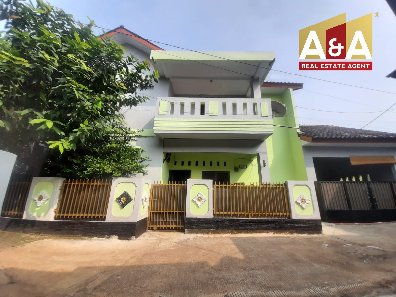 Dijual Rumah Bagus Mayor Idrus Depok Jawa Barat - Image 1
