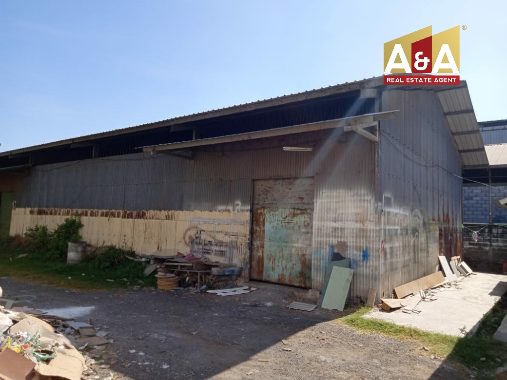 Disewakan gudang di raya Bangkingan - Image 1
