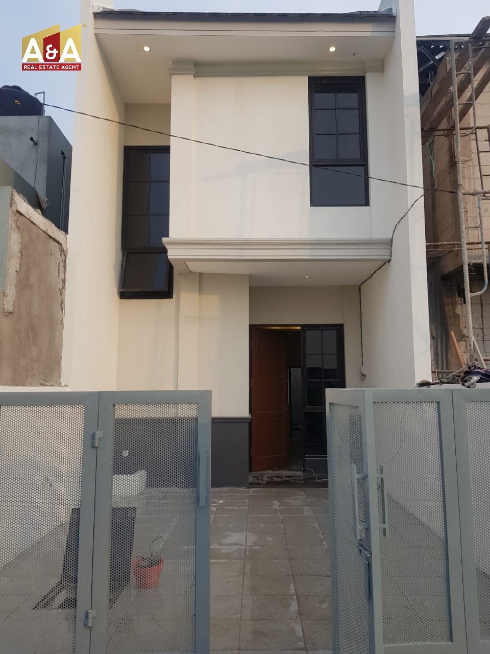 DIJUAL RUMAH BARU GRESS SURABAYA TIMUR - Image 1