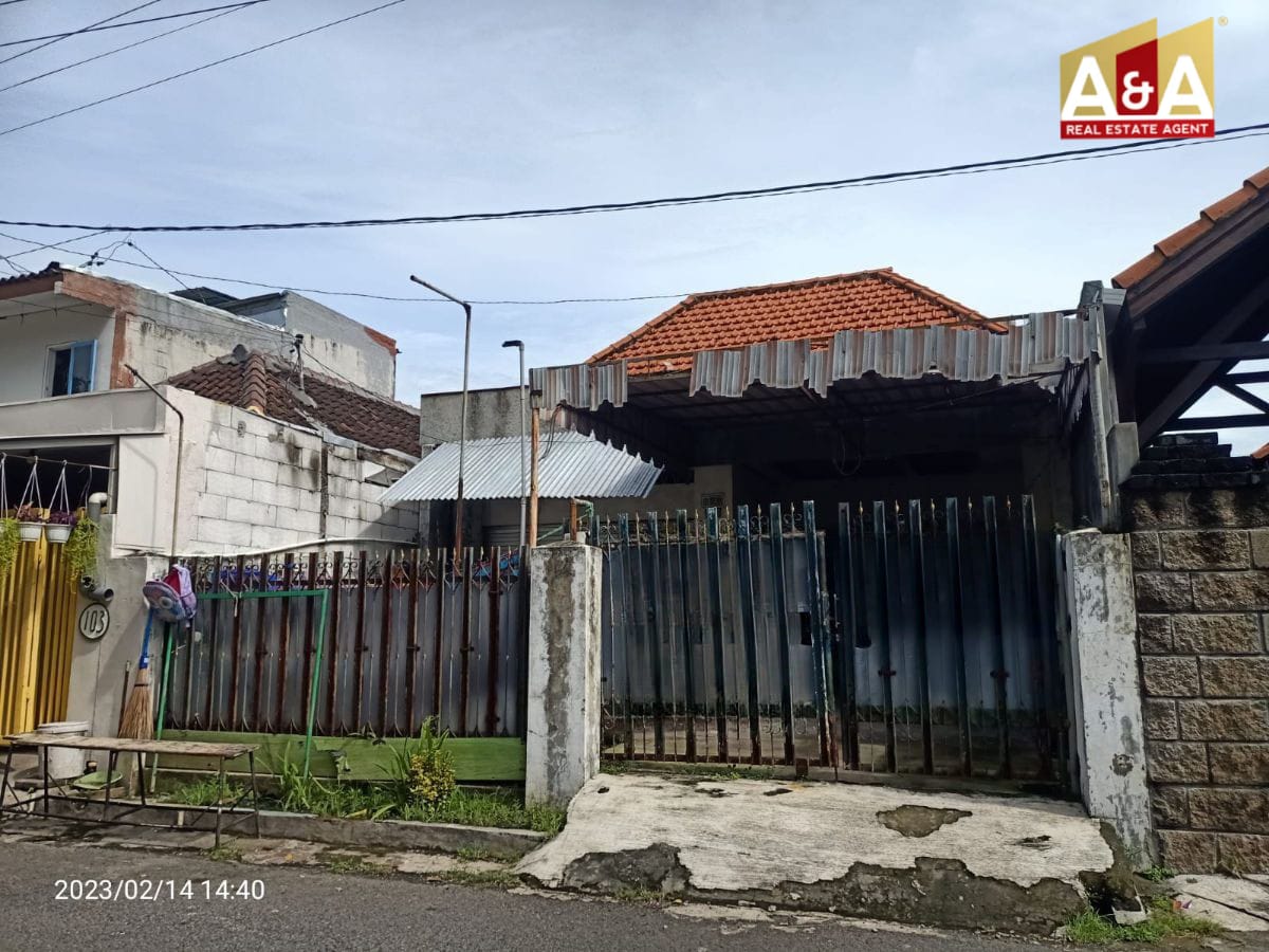 DIJUAL RUMAH WILAYAH SURABAYA TIMUR - Image 1