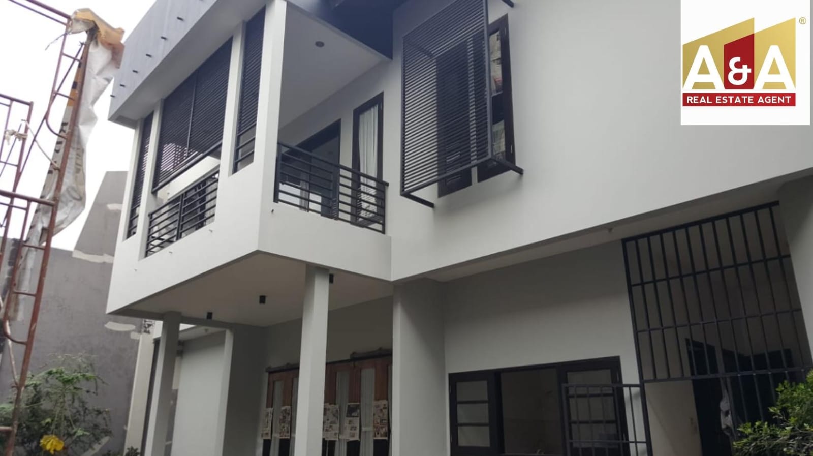 DIJUAL RUMAH WILAYAH SURABAYA SELATAN - Image 1