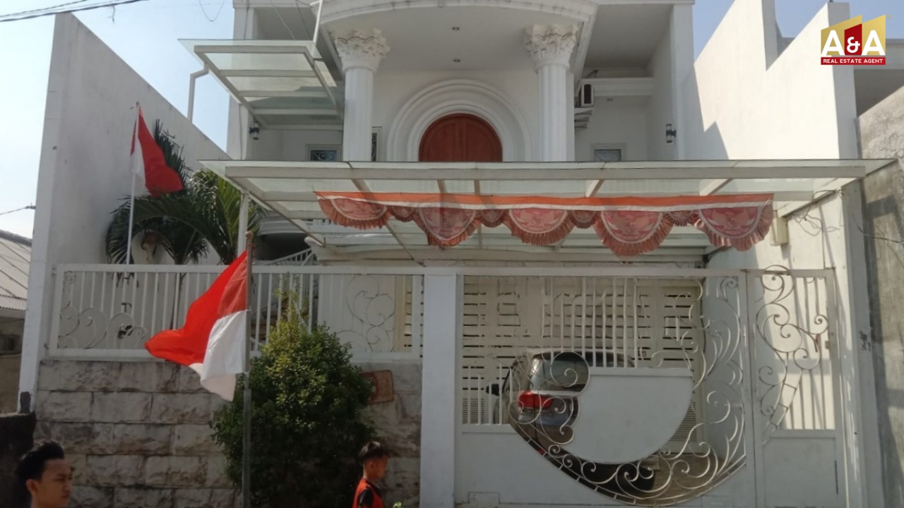 DIJUAL RUMAH PLUS FURNISH WILAYAH SURABAYA SELATAN - Image 1