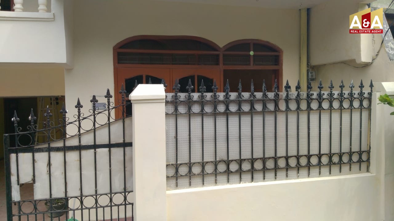 DIJUAL RUMAH WILAYAH SURABAYA SELATAN - Image 1