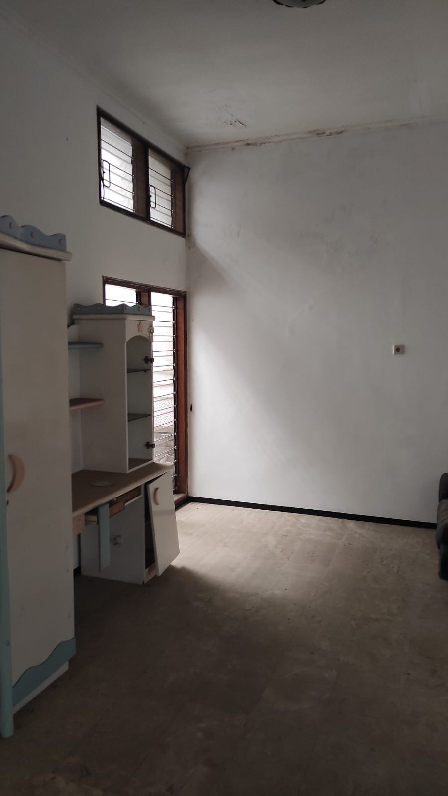 Dijual/Disewakan Rumah Dharmahusada Indah Tengah Surabaya Selatan - Thumbnail 4