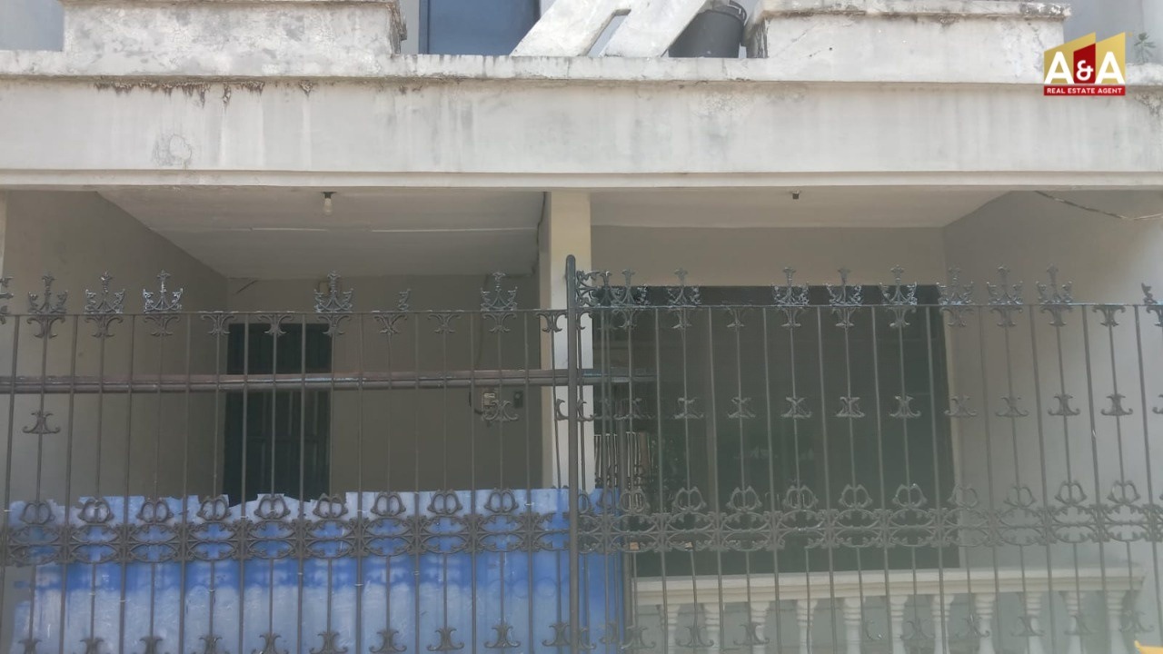 DIJUAL RUMAH WILAYAH SURABAYA BARAT - Image 1