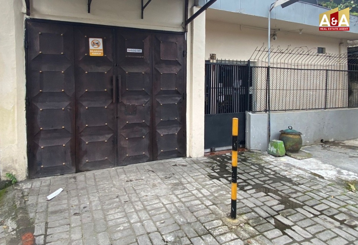 DIJUAL RUMAH WILAYAH SURABAYA PUSAT - Image 1