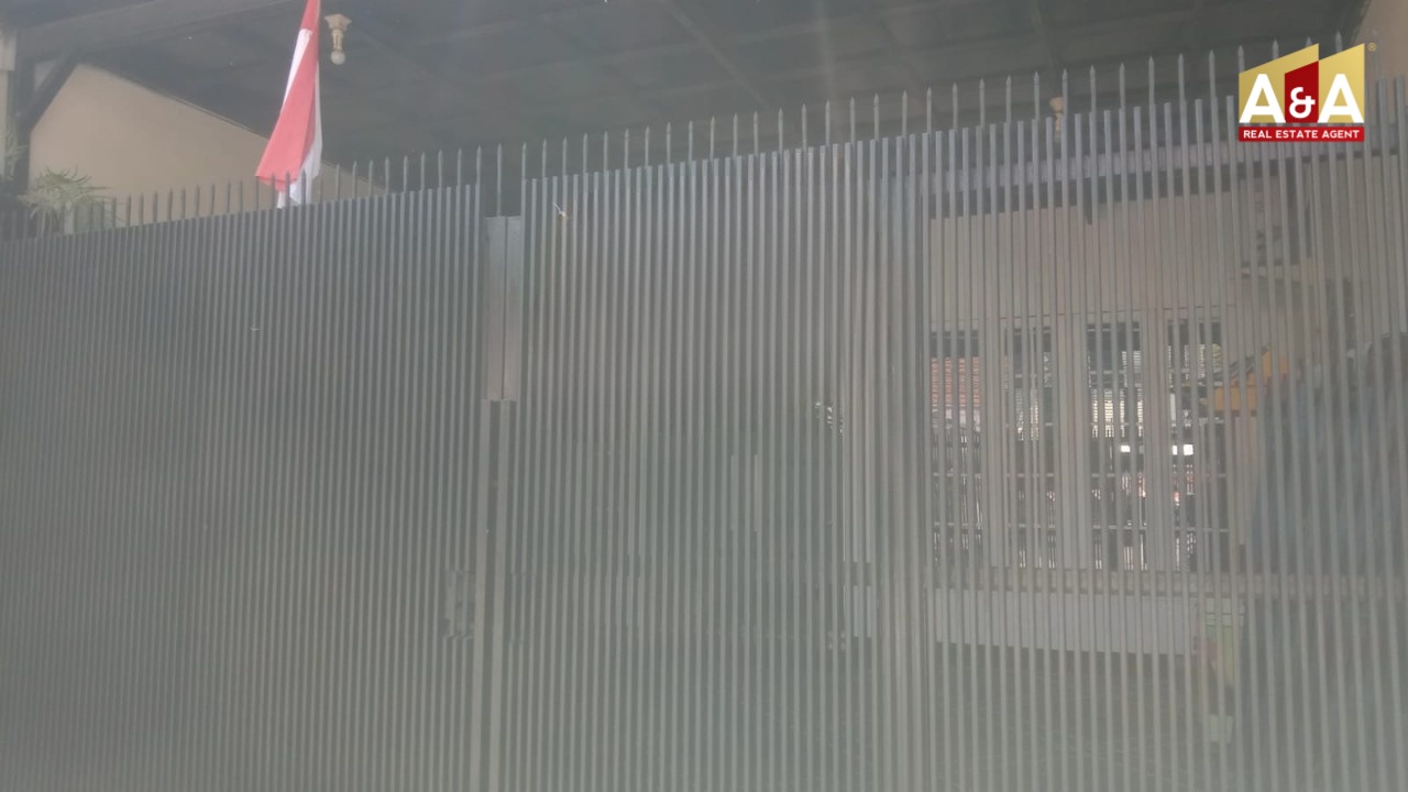 DIJUAL RUMAH WILAYAH SURABAYA BARAT - Image 1