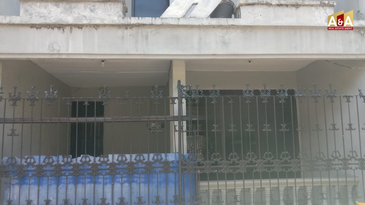 DIJUAL RUMAH WILAYAH SURABAYA BARAT - Image 1