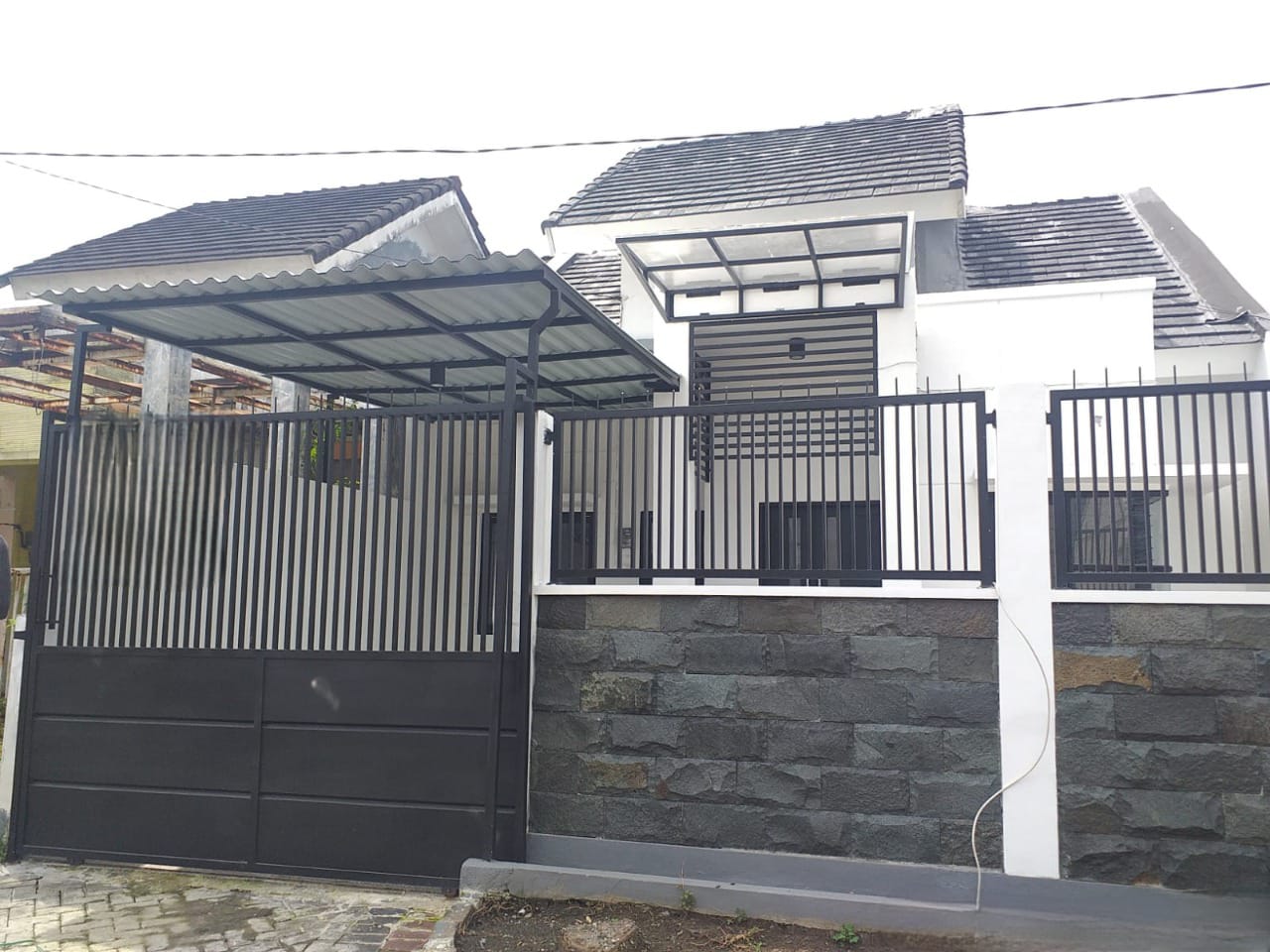 DIJUAL RUMAH WILAYAH GRESIK - Image 1