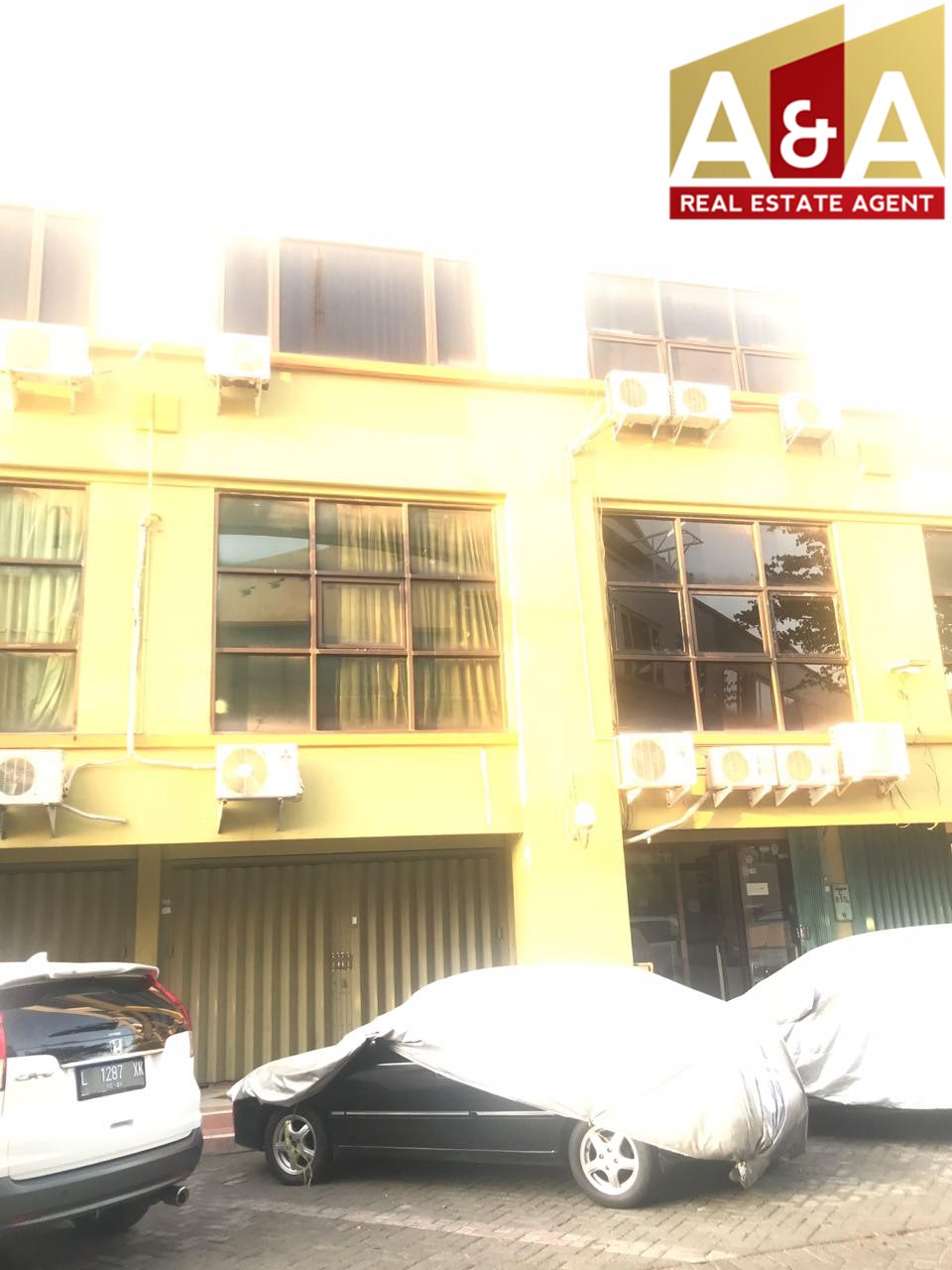 Dijual/ Disewakan Ruko Plaza Segi 8 Surabaya Barat - Image 1