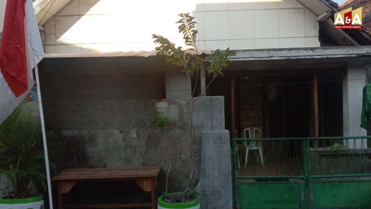 DIJUAL RUMAH WILAYAH SURABAYA SELATAN - Image 1