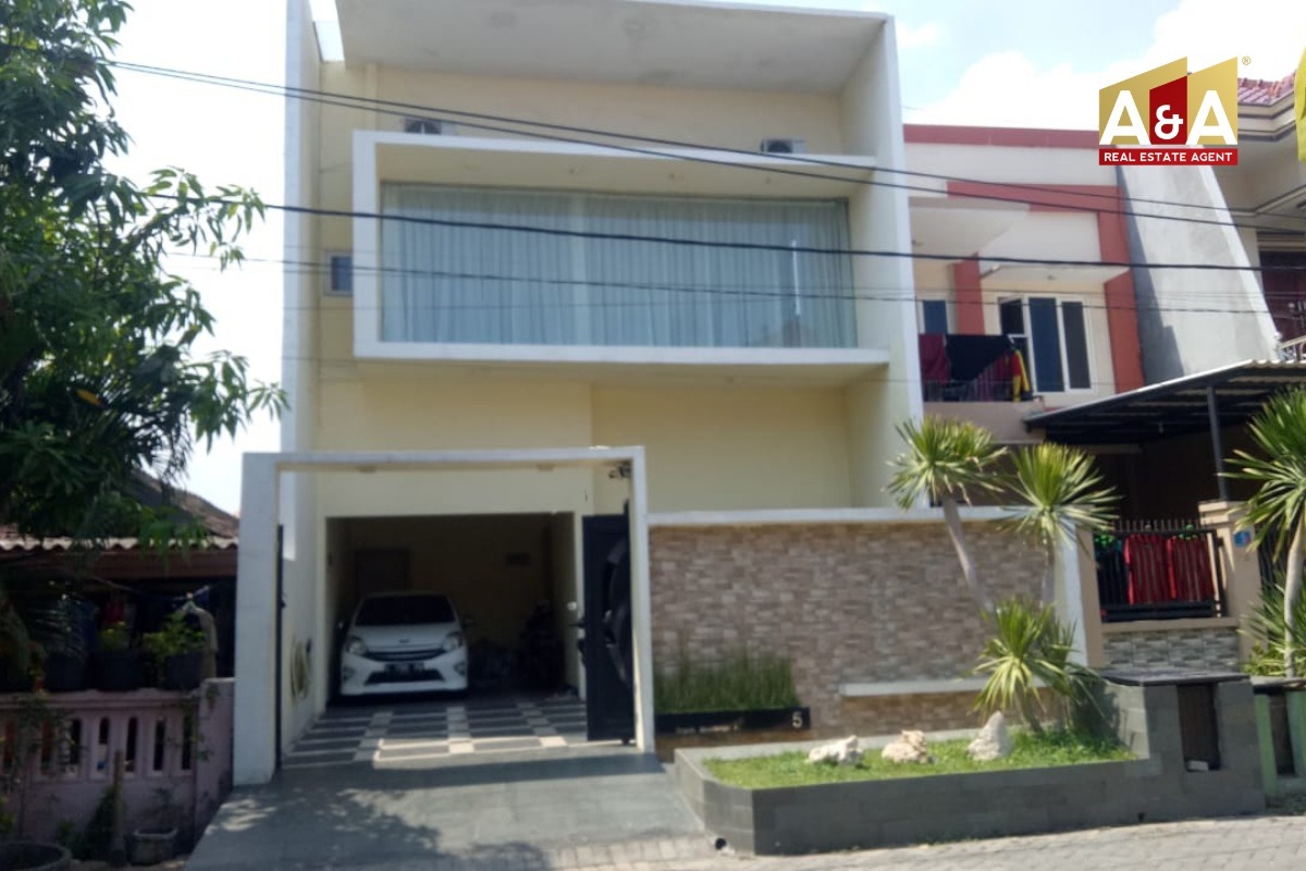 DIJUAL RUMAH WILAYAH SURABAYA UTARA - Image 1